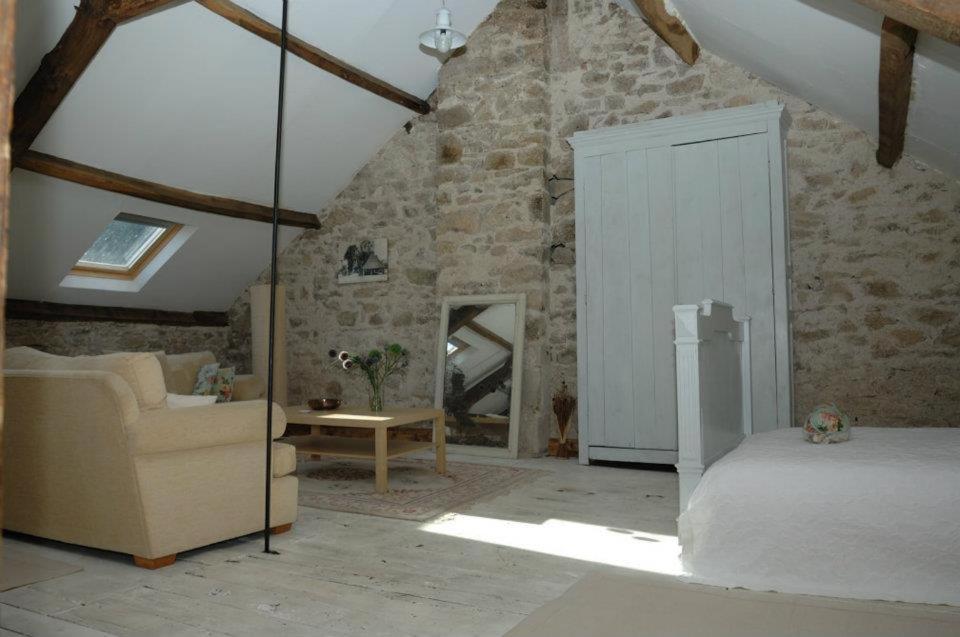 Le Moulin Des Farges Bed & Breakfast Meymac Exterior photo