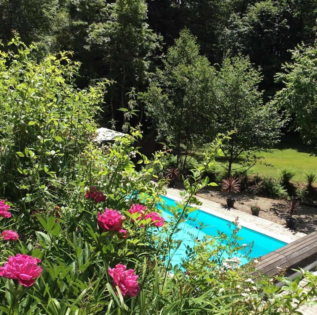 Le Moulin Des Farges Bed & Breakfast Meymac Exterior photo